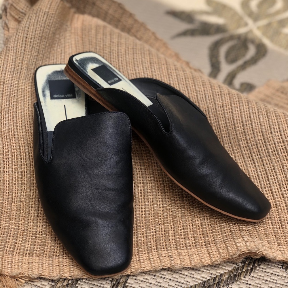 Dolce Vita mule in soft black leather